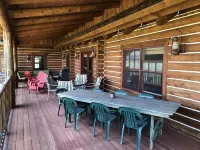 Beautiful Henrys Lake Log Cabin