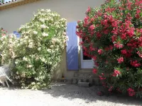 Tarascon VILLA RENTAL - DISTRICT ST GABRIEL Hotels in Tarascon