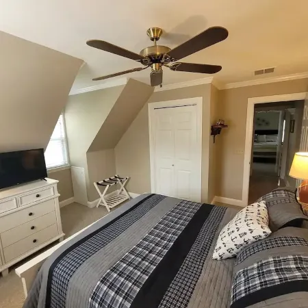 High Water Guest House<br>