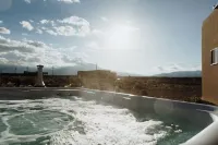 2 Amazing Home Together, Mountain Views, Easy to TSV