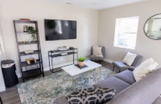 New remodel family friendly and just minutes from downtown and ski resorts