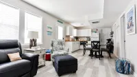 Nauti Beaches 2 KING Bedroom Apt located in KDH - MP7, sleeps 4
