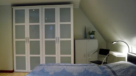 60 sqm, 3 rooms kitchen, bathroom and balcony