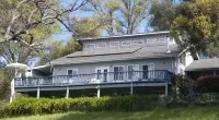 Beautiful Pet-Friendly Spacious Lodge near Yosemite & Lakes 9 Rooms/6BR/12 Beds