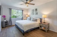 Downtown Tempe Maple-Ash patio home only steps to ASU in Tempe