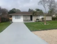 4 BR 2BA Home Private Fence Patio, Grill, Easy Boat & Tlr. Parking