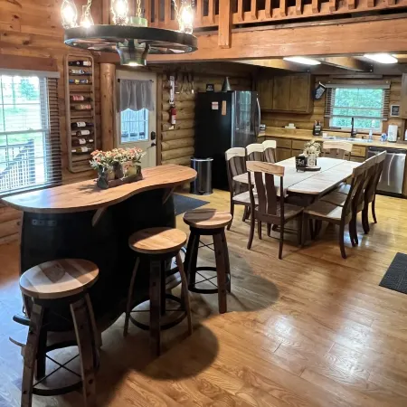 Beautiful Cabin located in the “heart of thumb” wifi