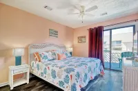 Lovely 2 Bedroom Condo Steps From The Ocean Hotels near NMB Nature Trail