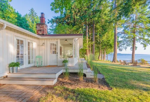 Sea Salt Cottage - 180-degree Views of the Olympic Mountain Range and Hood Canal