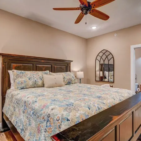 Don’t Miss This Family Lakeview Lodge! Sleeps 18; Pools; Near Silver Dollar City