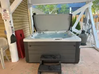 Close to Beach, Heated Pool, Hot Tub, and Shuffleboard. Sleeps 22!