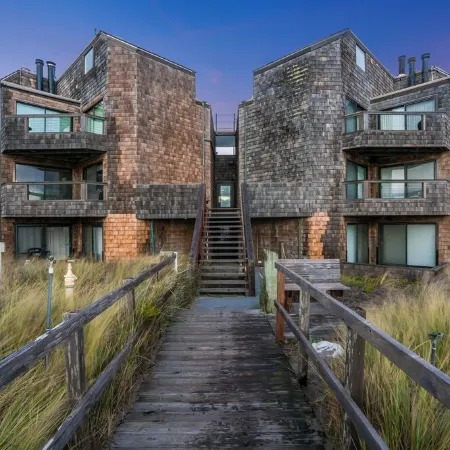 Serene & Modern~ Ocean Front View~ 2 Bd 2 Bth~1st Fully Remodeled