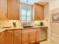 Fabulous Condo in the heart of Arcadia Lite - Walk to amazing restaurants