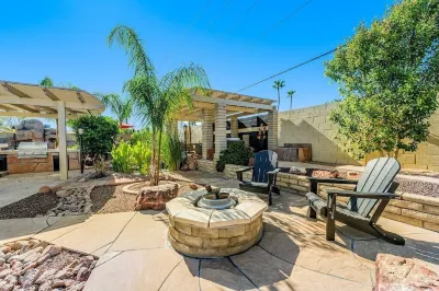 Backyard Oasis Ideal for Spring/Summer! Pool, Misters, Bluetooth Speakers + More Hotels near Mesa Convention Center