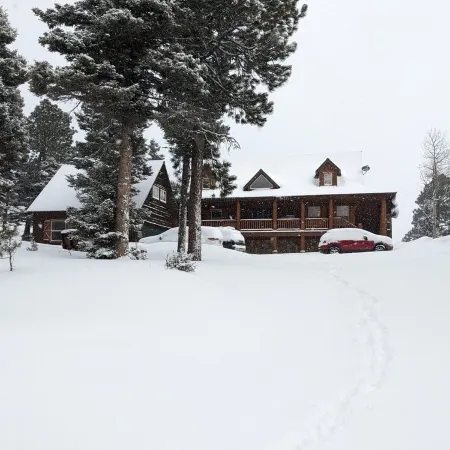Mountain Elegance with Multiple Living Areas. Featured on HGTV’s House Hunter’s