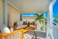 Spanish Queen @Venture Out, Cudjoe Key
