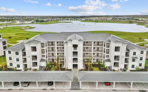 18-hole Golf Course Condo. Two bedrooms-Two bath with amazing views Hotels in Ave Maria