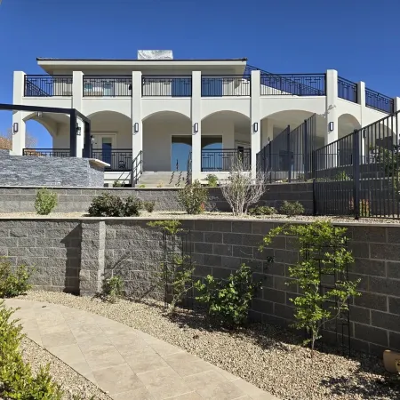 Exquisit Estate 7 Bed, 6 Bth w/ Infinity Pool & Spa. Unbelievable Views 7000sqft