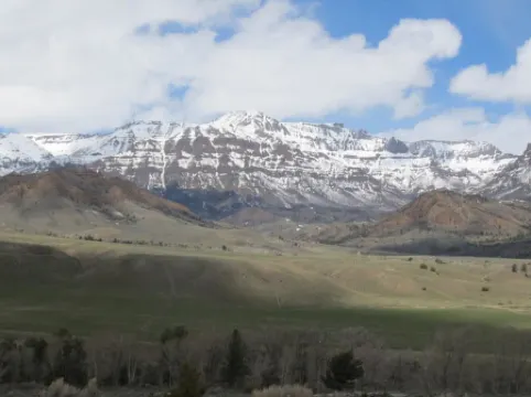 The Mountain Man - Yellowstone and Cody Cabin with spectacular views