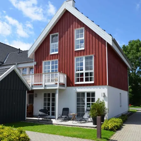 Luxurious apartment in top location in Greetsiel with private hot tub and fireplace
