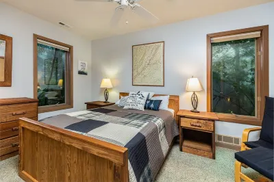 Family-favorite rental nestled in the woods at the top of the Wintergreen Resort Hotels near Humpback Rocks