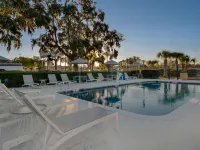 Spark by Hilton Savannah Midtown Hotels near Hunter Golf Course