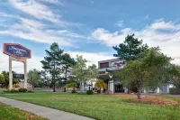Hampton Inn Detroit/Madison Heights/South Troy Area - parking