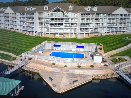 Beautiful lake front condo in perfect location by land and water.  Boat Slip. - 4-Star