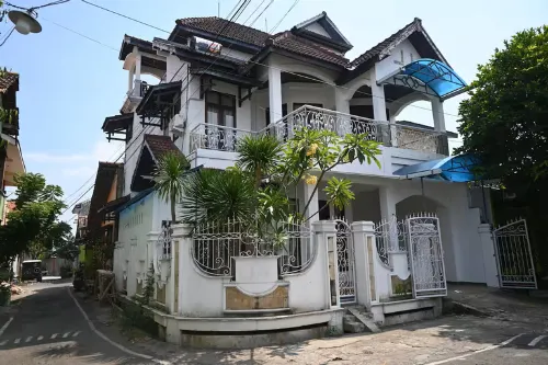 Seroja Raya Guest House Hotels in Jepara