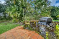 Rain Forest Paradise Ideally located betwn Hilo & Volcano National Pk 2BD/2BA