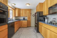 In-Town Glen Mary Cottage