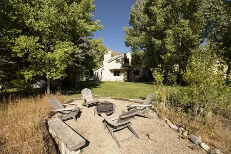 Sunrise Retreat In Sun Valley