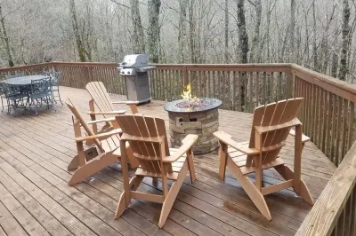 Treetops Lodge - Private Mountain Home in Mt. Mitchell Golf Community