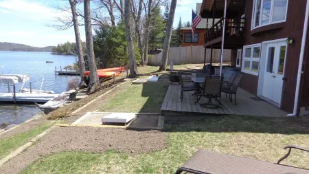 Lake Winnipesaukee Waterfront! Family Friendly, Amazing View, HotTub,Kayaks+more