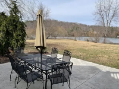 Claytor Lake waterfront, near Blacksburg, VT, RU, Blue Ridge and more.