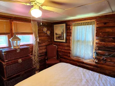 Cozy Elkton Cabin near Shenandoah 25 min 셰난도아 국립공원 주변 호텔