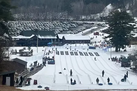 Warm and Cozy Condo: Perfect for Fall Foliage Getaways!