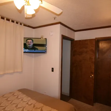 Great Views! AC Ski In Ski Out! Fireplace! Best Deal on the Mountain! Hot Tubs