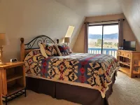 The Blue Elk: Private Retreat :  Breathtaking Mountain Views - Excellent Access - 3-Star