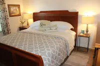 2 KING BEDS in Village of Duval + Gas Cart - 2BR/2BA CHARM! + LOCATION!