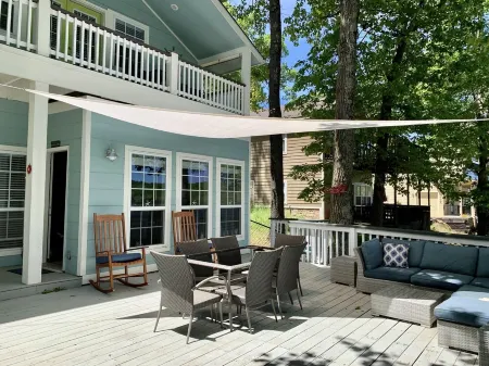 Lakefront on South Grand with Private Dock! Sleeps 8, 4 Bath - 2 full & 2 half