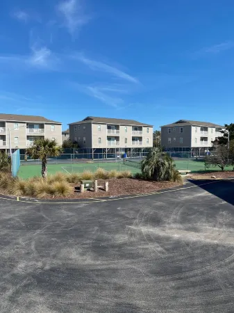 Newly Renovated! Best view of Jinks Creeks. Lots of Amenities. Sleeps 8