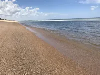 400ft to private beach. Riverfront,dock,pool,kayaks Elevator, 1.6 acres