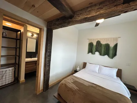 Brewery Bungalow w/ Hot Tub and Seneca Lake Views.