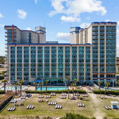 Updated 3-bedroom condo in Palmetto Building at Dunes Village w/2 waterparks!