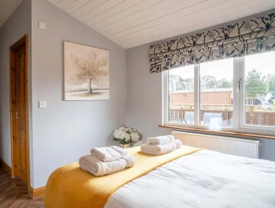 Nualas Lodge Private Hot Tub Escape Hotels near Specsavers Opticians and Audiologists - Pocklington