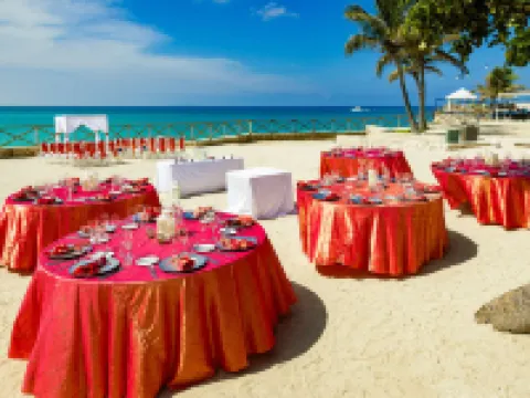 Sonesta Maho Beach All Inclusive Resort Casino & Spa Hotéis em Lowlands