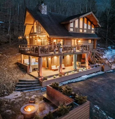 THE LUXURY LODGE - SKI, RIDE, GOLF, BIKE, HIKE Hotel dekat Hunter Mountain