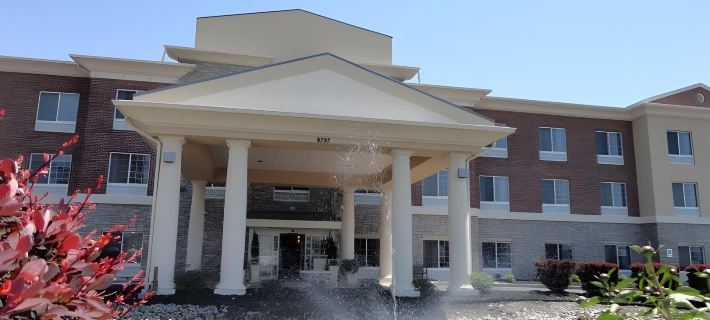 Holiday Inn Express & Suites INDIANAPOLIS NORTH - CARMEL by IHG Hotels in Carmel