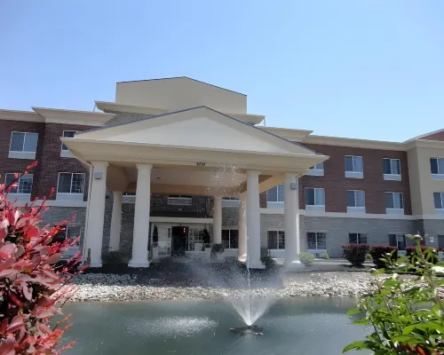 Holiday Inn Express & Suites INDIANAPOLIS NORTH - CARMEL by IHG Hotels in Carmel